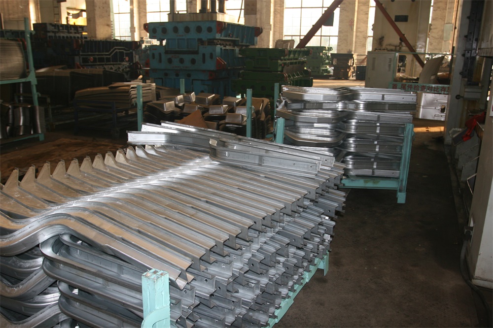 中國(guó)重汽駕駛室地板總成